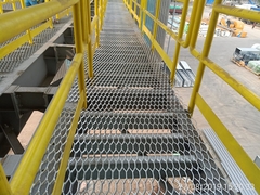 XG-11 ऊँचा उठा हुआ कैटवॉक विस्तारित धातु ASTM A123 विस्तारित धातु स्टील ग्रेटिंग