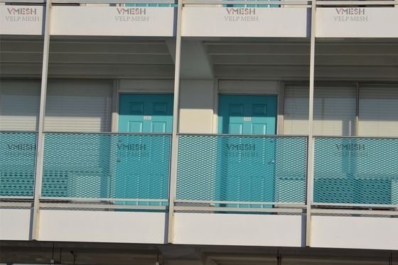 बाड़ गेट के लिए डायमंड होल विस्तारित गैल्वेनाइज्ड स्टील सामग्री मेष