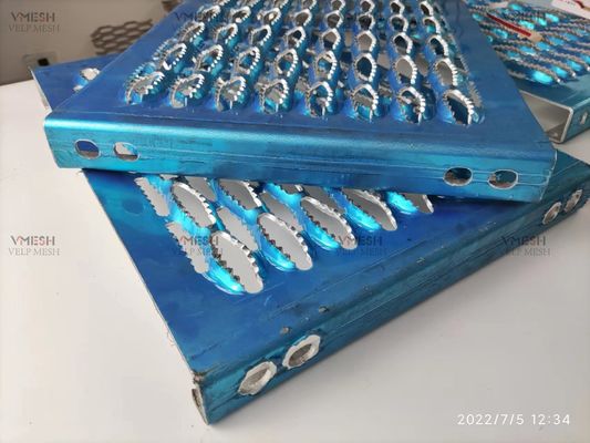 एल्यूमीनियम 3003 डायमंड होल फ्लोर ग्रिटिंग 2.5mm-6mm मोटाई