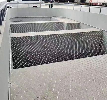 UV प्रतिरोधी लंबी उम्र स्टेनलेस स्टील केबल वायर मेश जिसमें 1*10 मीटर/2*5 मीटर/2*3 मीटर/10*10 मीटर सीमा आयाम है