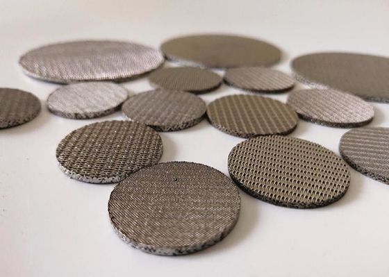 1 माइक्रोन सिंटरित स्टेनलेस स्टील फ़िल्टर 304 316L 0.5-200um छिद्र