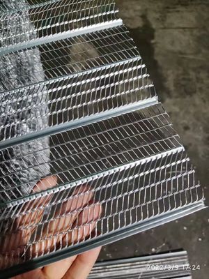 जस्ती दीवार स्टुको वायर लैट 100 मीटर रिब दूरी उच्च रिब