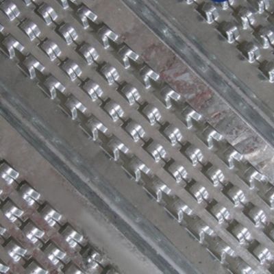 जस्ती स्टील हाई रिब मेटल लैथ 450mm x 2200mm स्थायी फॉर्मवर्क