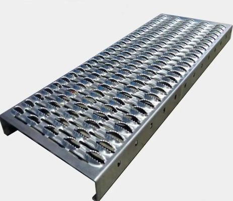 उच्च शक्ति और गुणवत्ता ग्रिटिंग सीढ़ी ट्रे / पैडवॉक सुरक्षा ग्रिटिंग